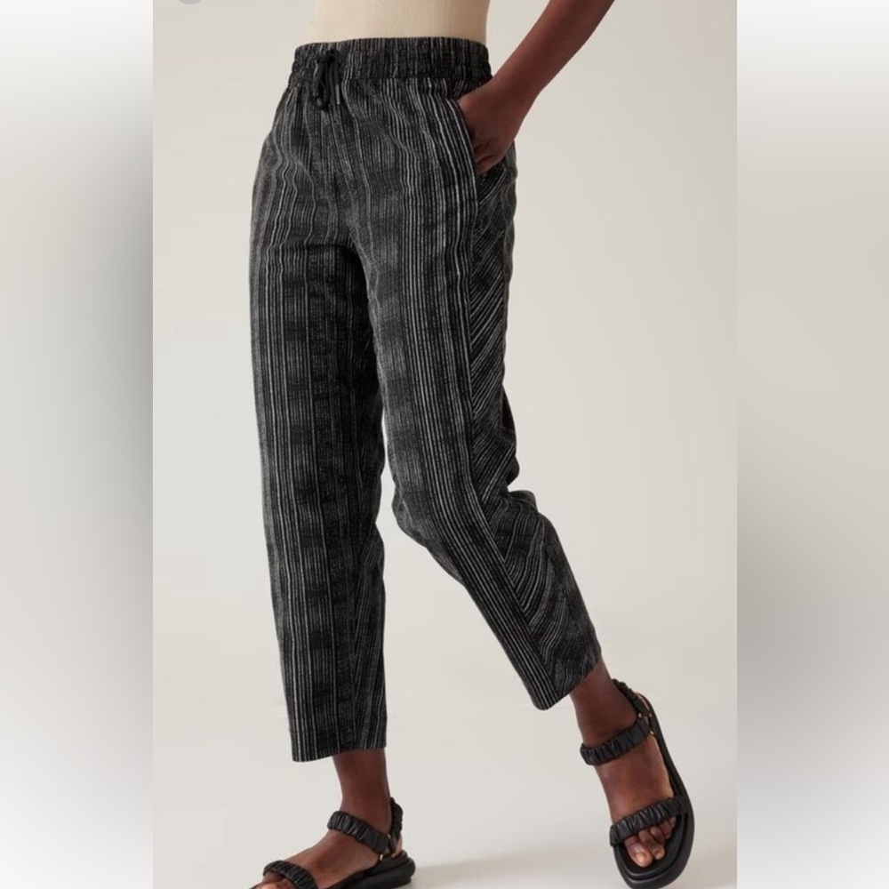 Athleta Arrival Pant - Black and White Stripe, Size 20, NWT